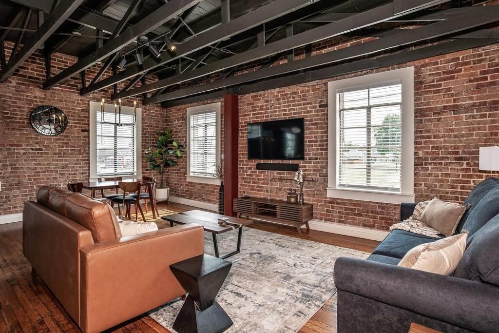 The Loft At 113 - Gateway To The North Texas Hill Country Muenster Exterior foto